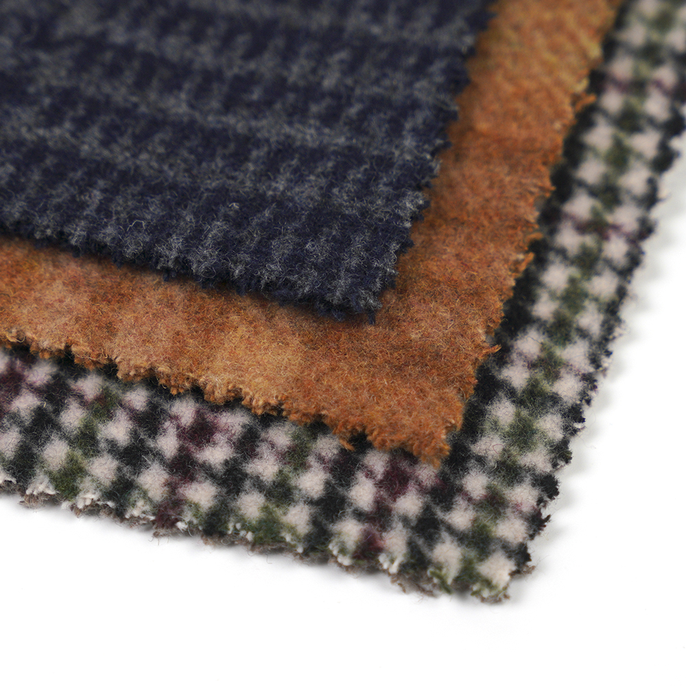 %50 Yün, %40 Polyester, %10 Diğer Elyaf, 860G/M, Kahverengi Ve Sarı Kareli, Kadife Kumaş, ML-062142104